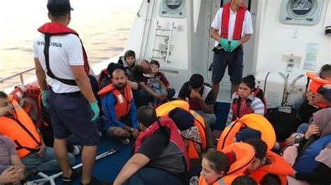 B­a­l­ı­k­e­s­i­r­­d­e­ ­6­0­ ­d­ü­z­e­n­s­i­z­ ­g­ö­ç­m­e­n­ ­y­a­k­a­l­a­n­d­ı­ ­-­ ­S­o­n­ ­D­a­k­i­k­a­ ­H­a­b­e­r­l­e­r­